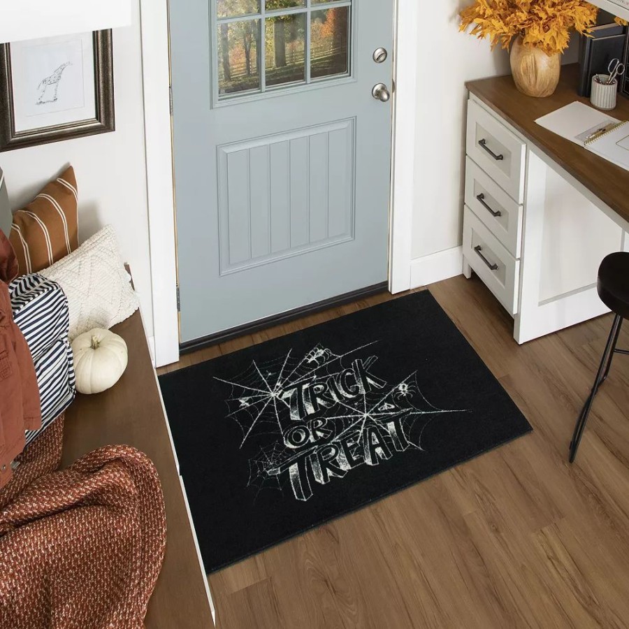 Mohawk Home * | Mohawk Home Mohawk Home Trick Or Treat Web Rug